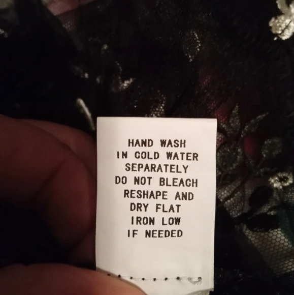 Amber Skies Vintage Sheer Black W/ White Flowered Blouse Misses Size (M) - Picture 6 of 6